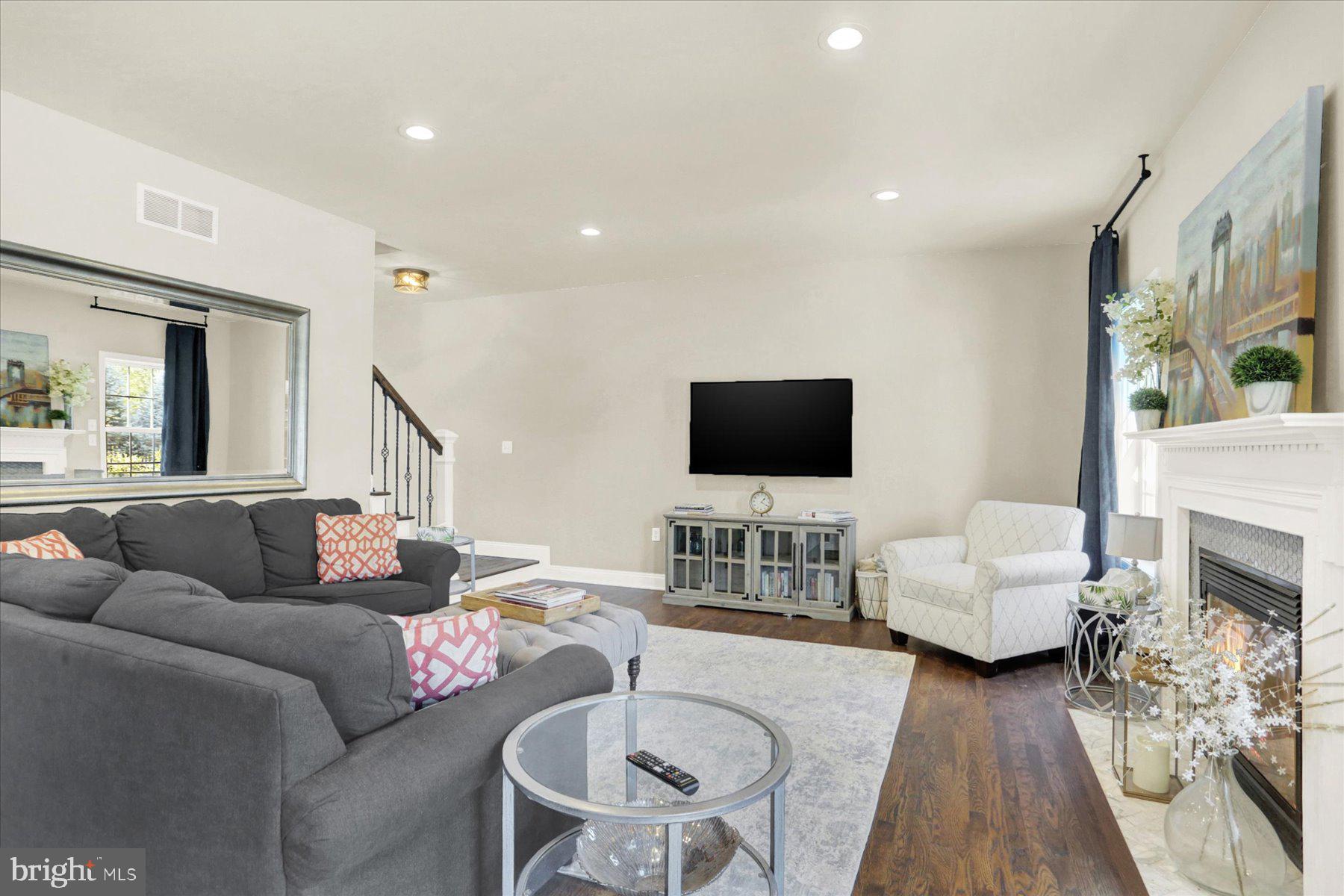 WALNUT POINT - Residential