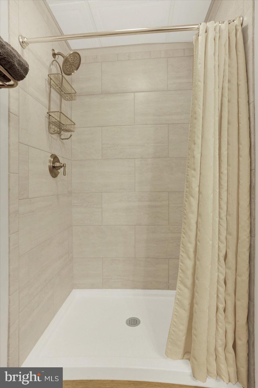 WALNUT POINT - Residential