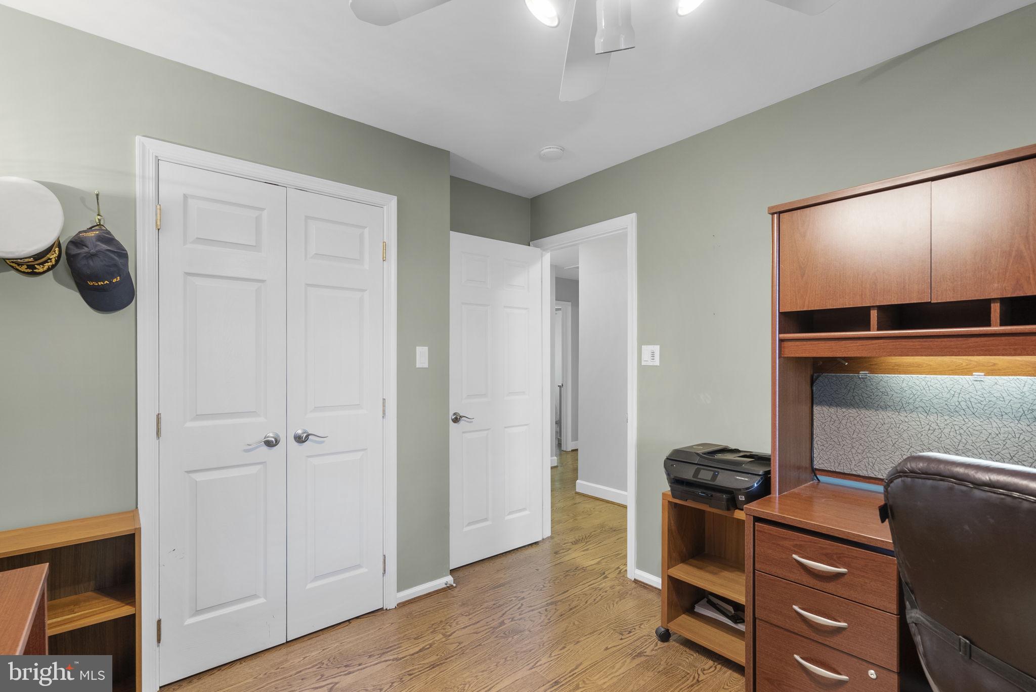 KENTLANDS GATEHOUSE - Residential