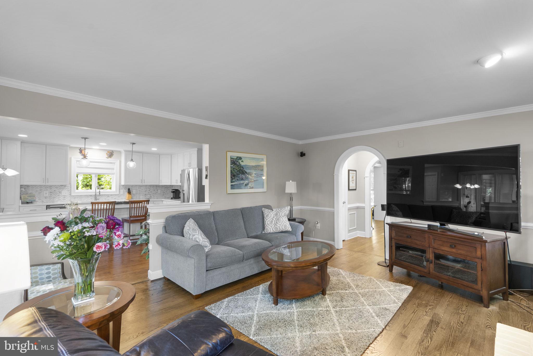KENTLANDS GATEHOUSE - Residential