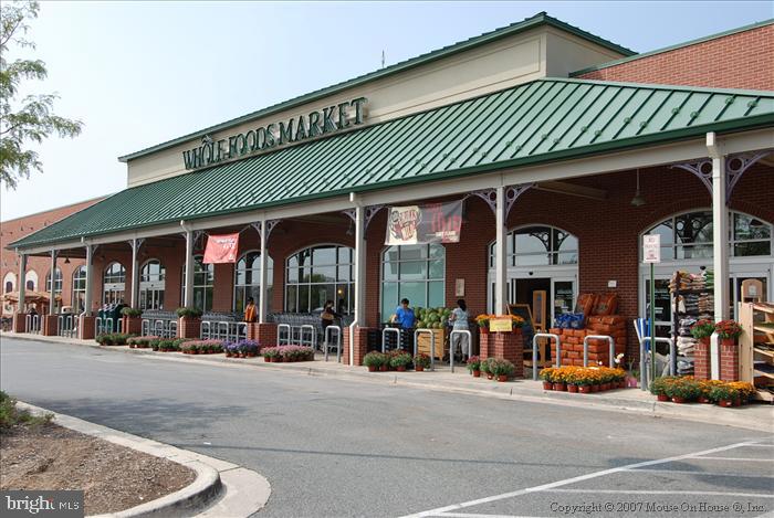 KENTLANDS GATEHOUSE - Residential