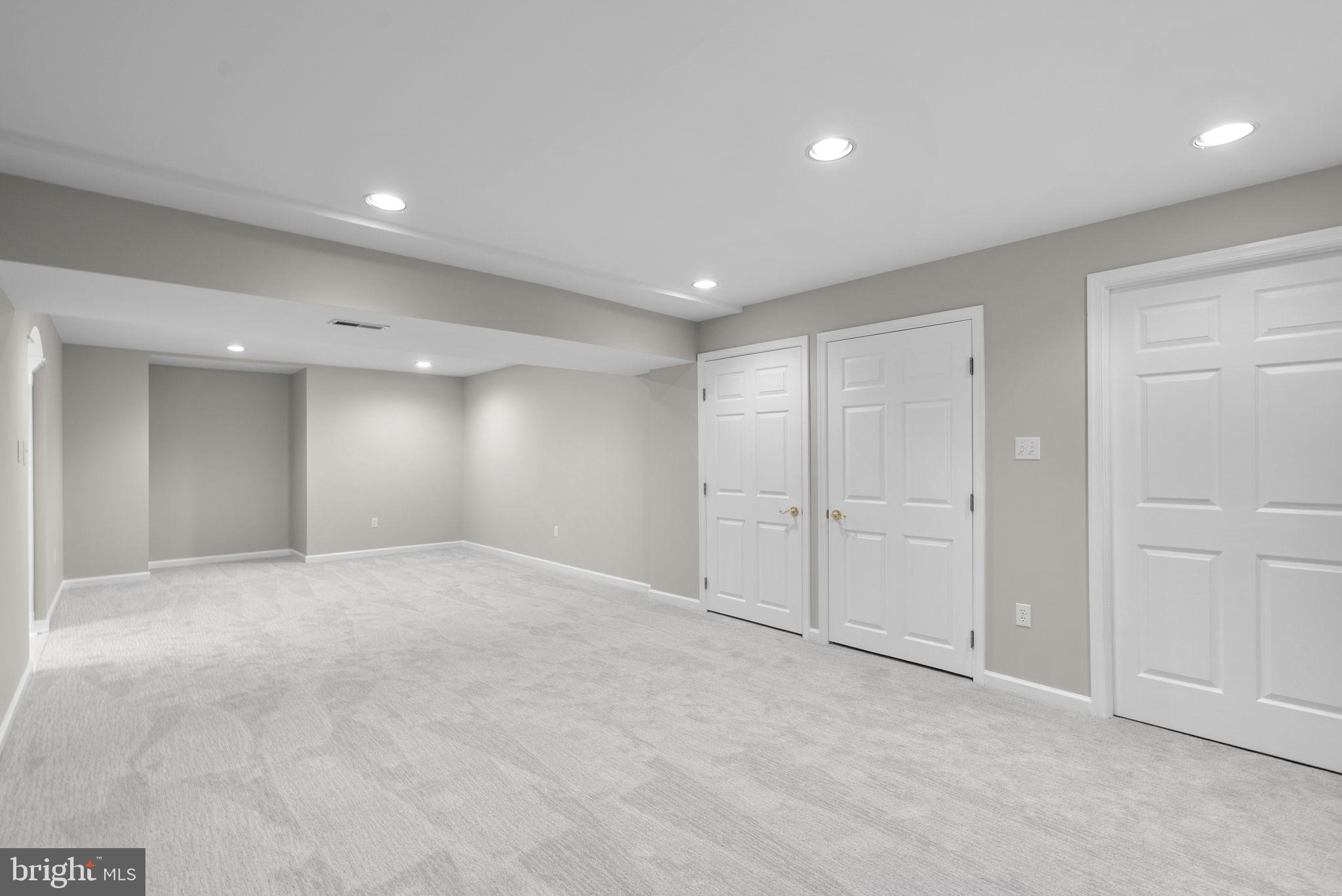 KENTLANDS GATEHOUSE - Residential