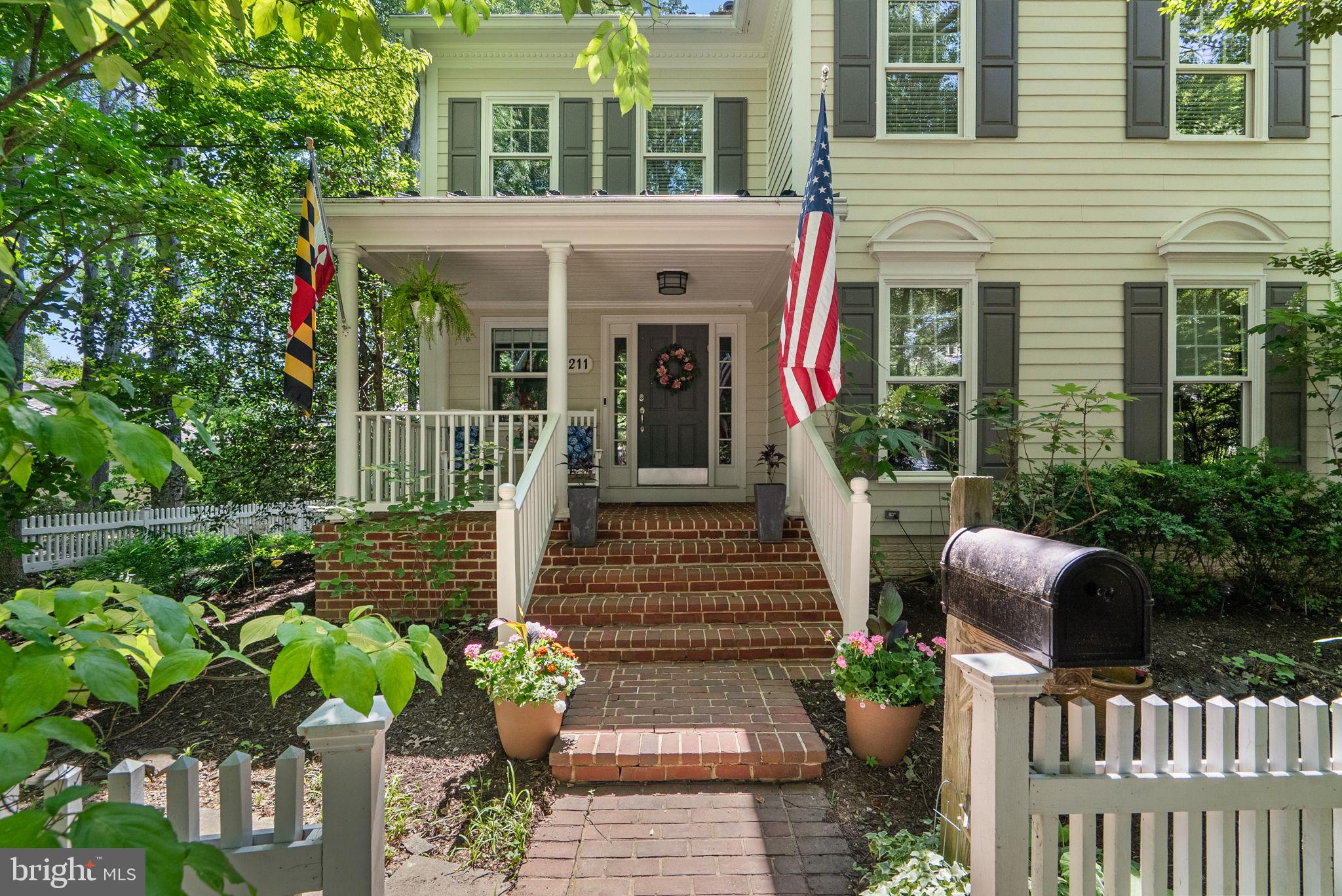 KENTLANDS GATEHOUSE - Residential