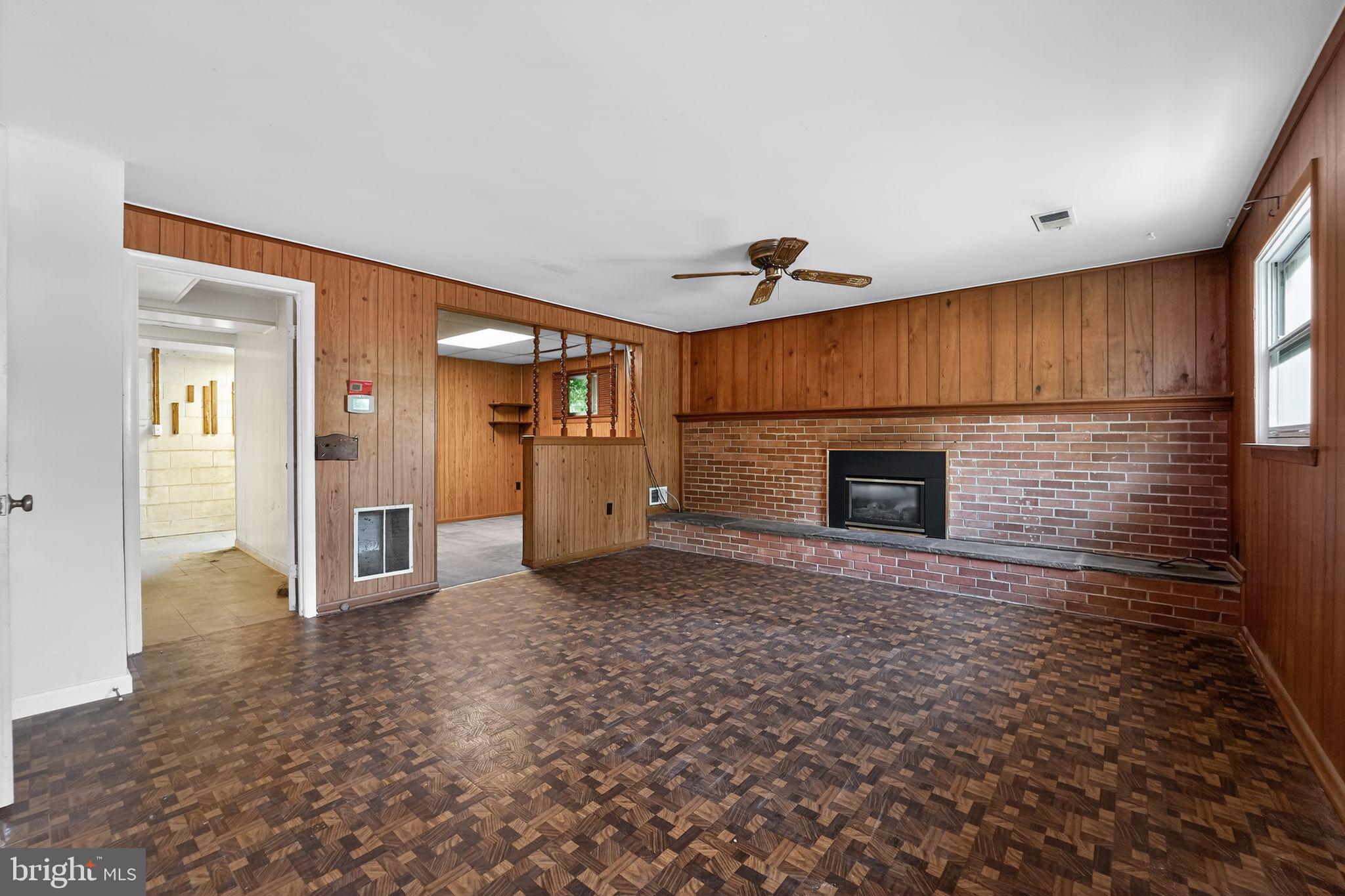 WEST LAUREL - Residential