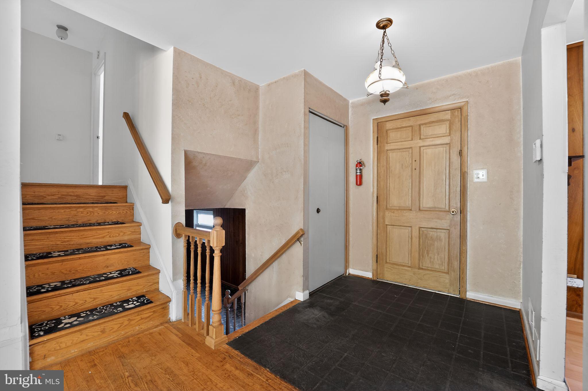 7012 REDMILES ROAD