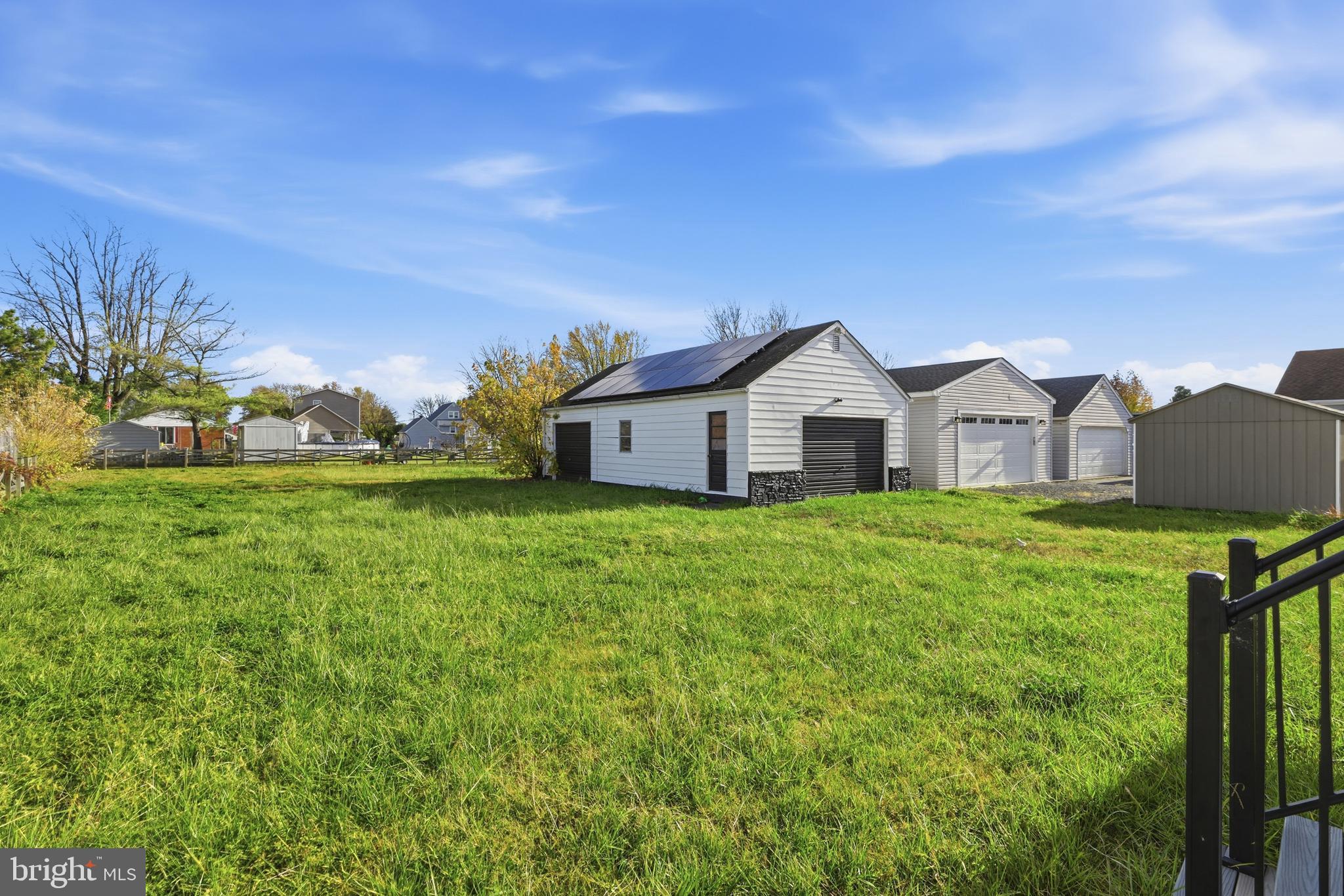 LYNCH POINT - Residential