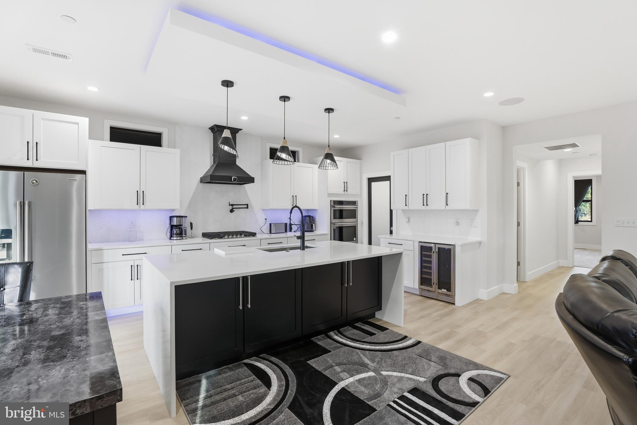 LYNCH POINT - Residential