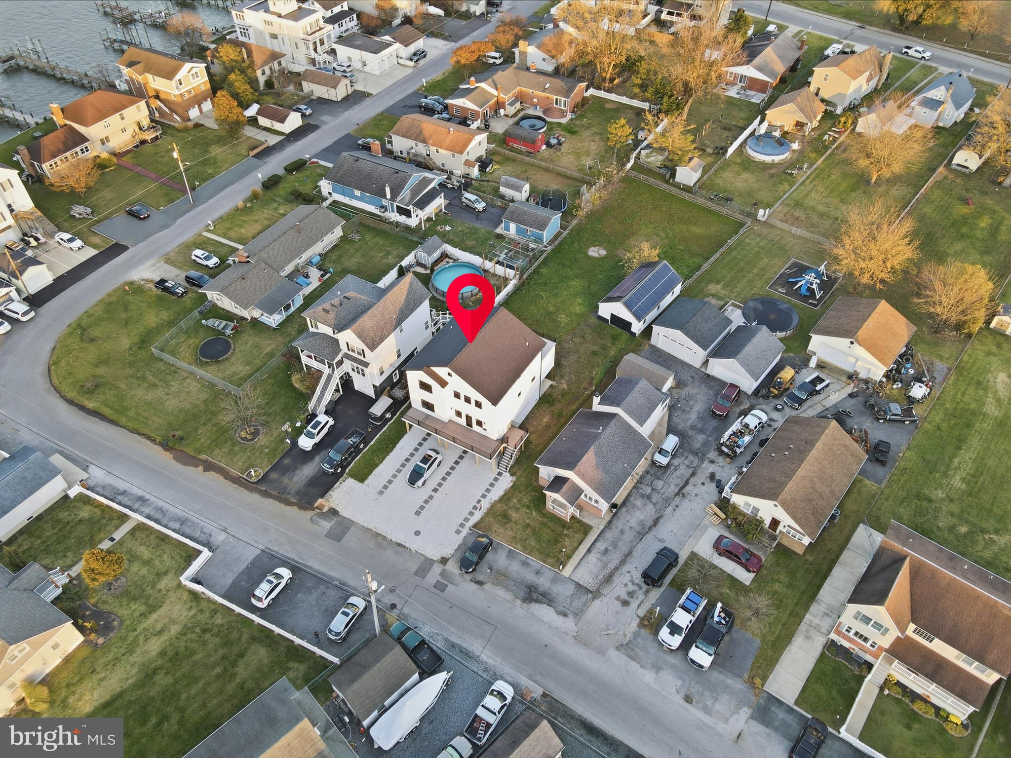 LYNCH POINT - Residential