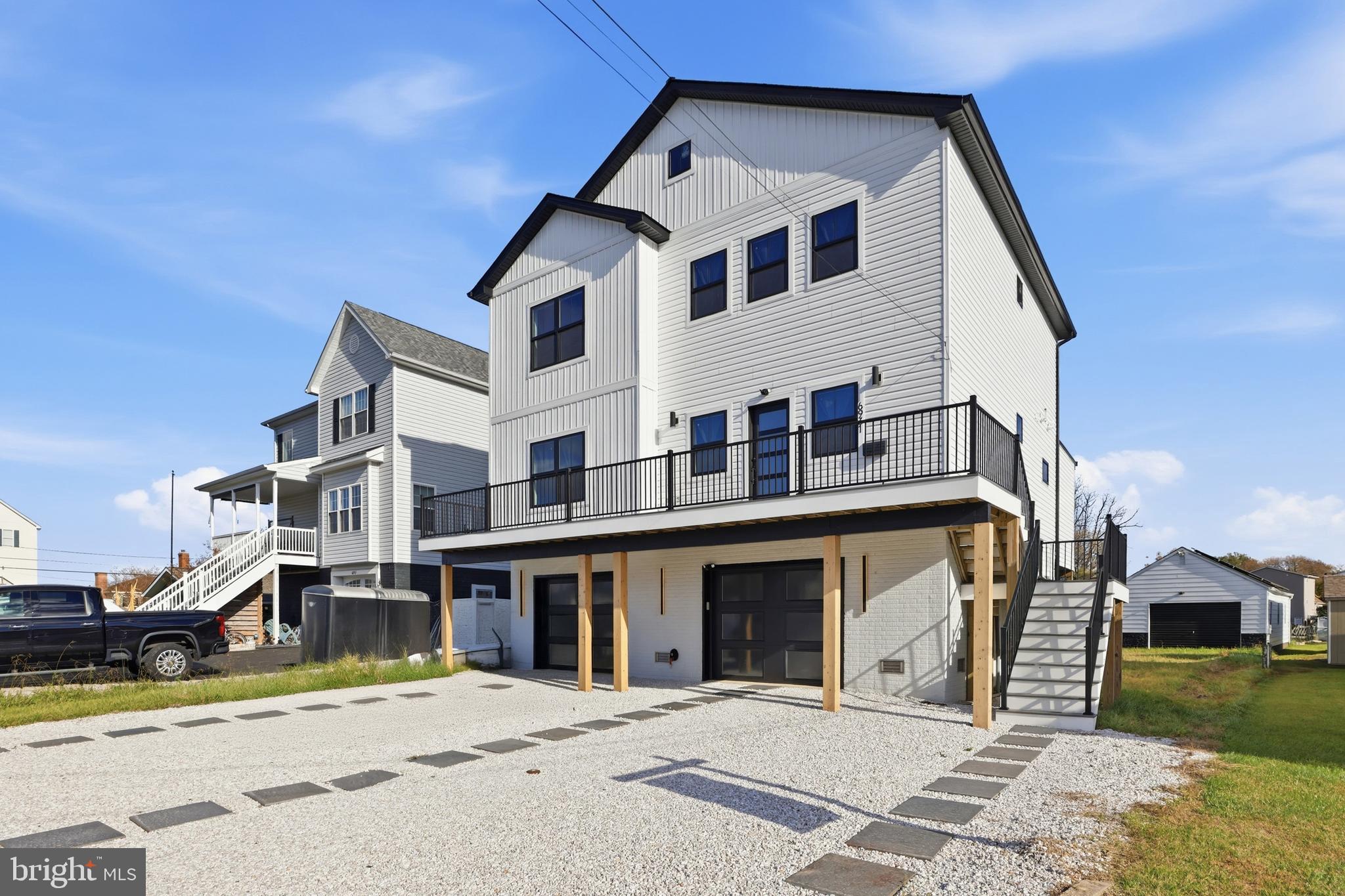 LYNCH POINT - Residential