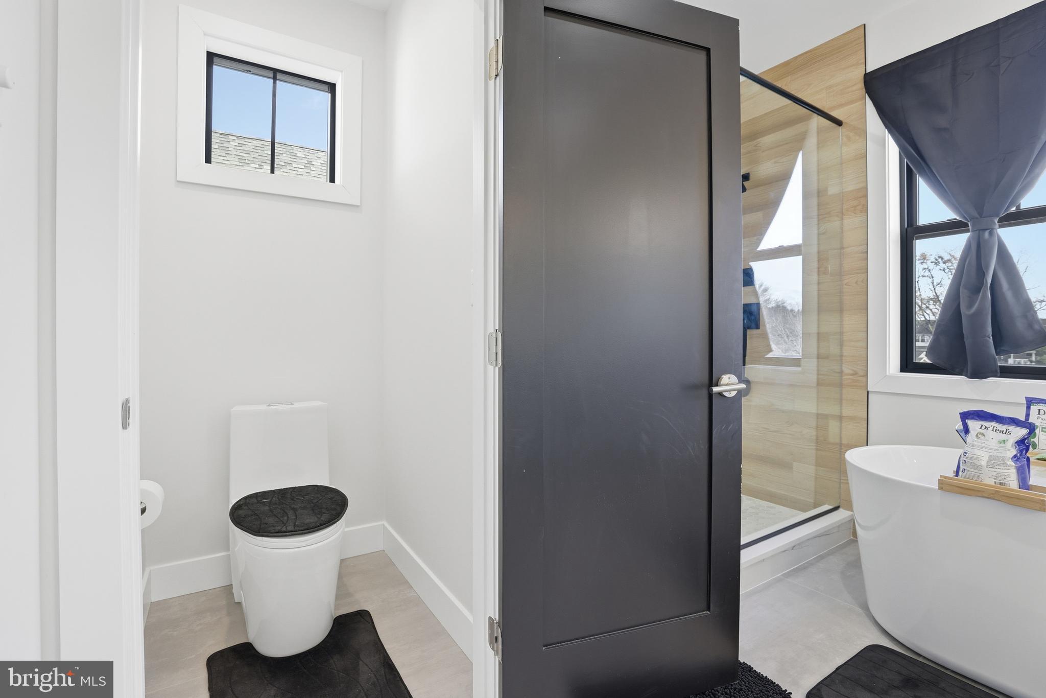 LYNCH POINT - Residential