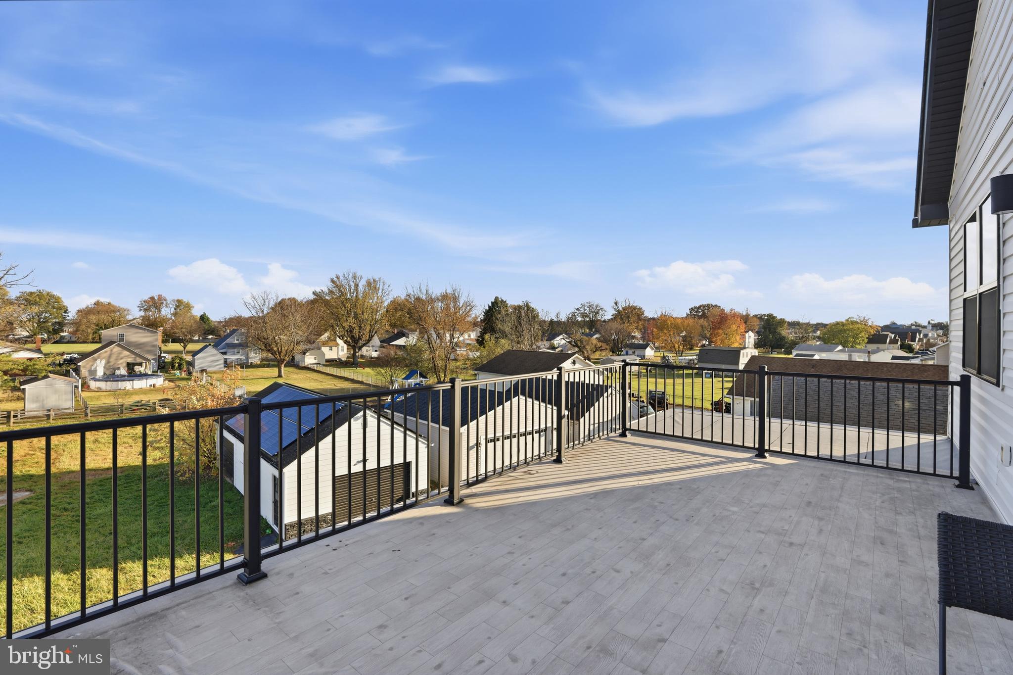 LYNCH POINT - Residential