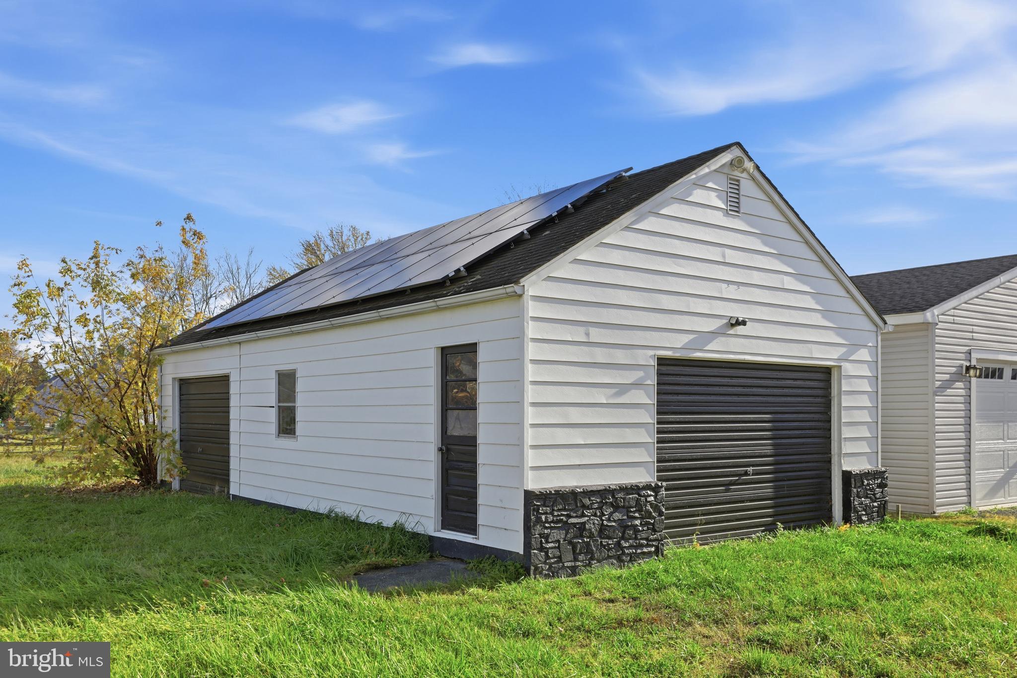 LYNCH POINT - Residential