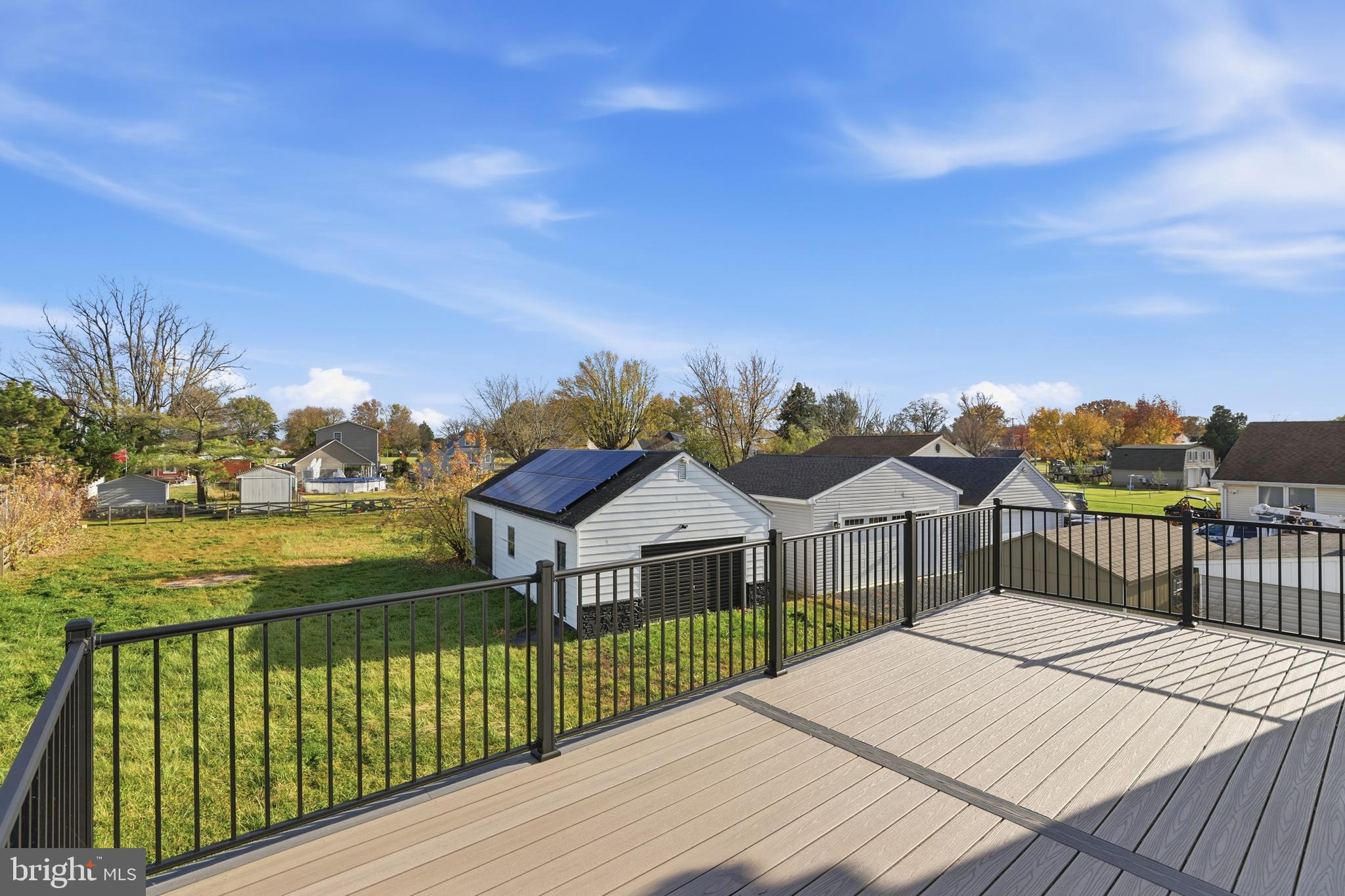 LYNCH POINT - Residential