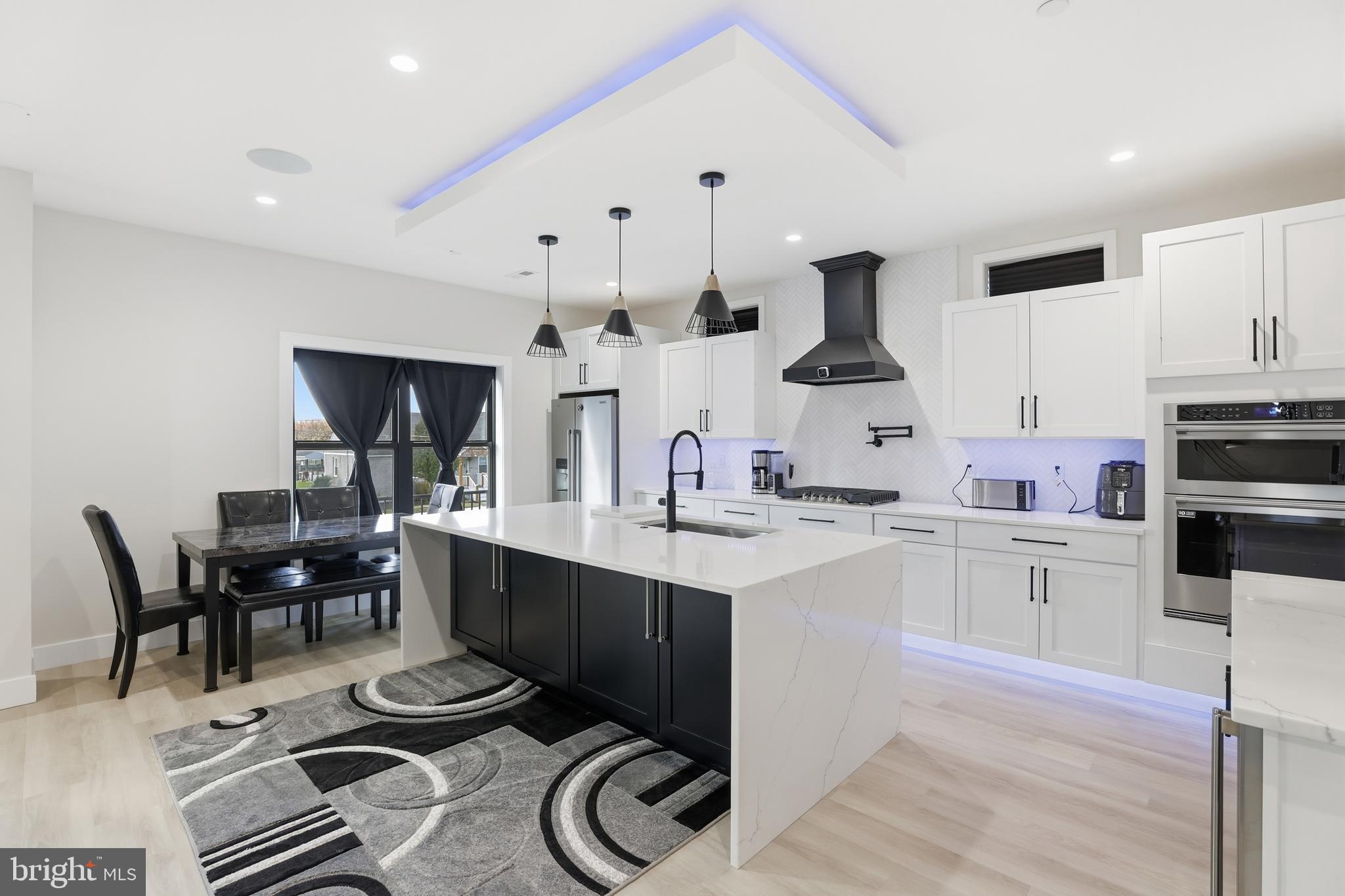 LYNCH POINT - Residential