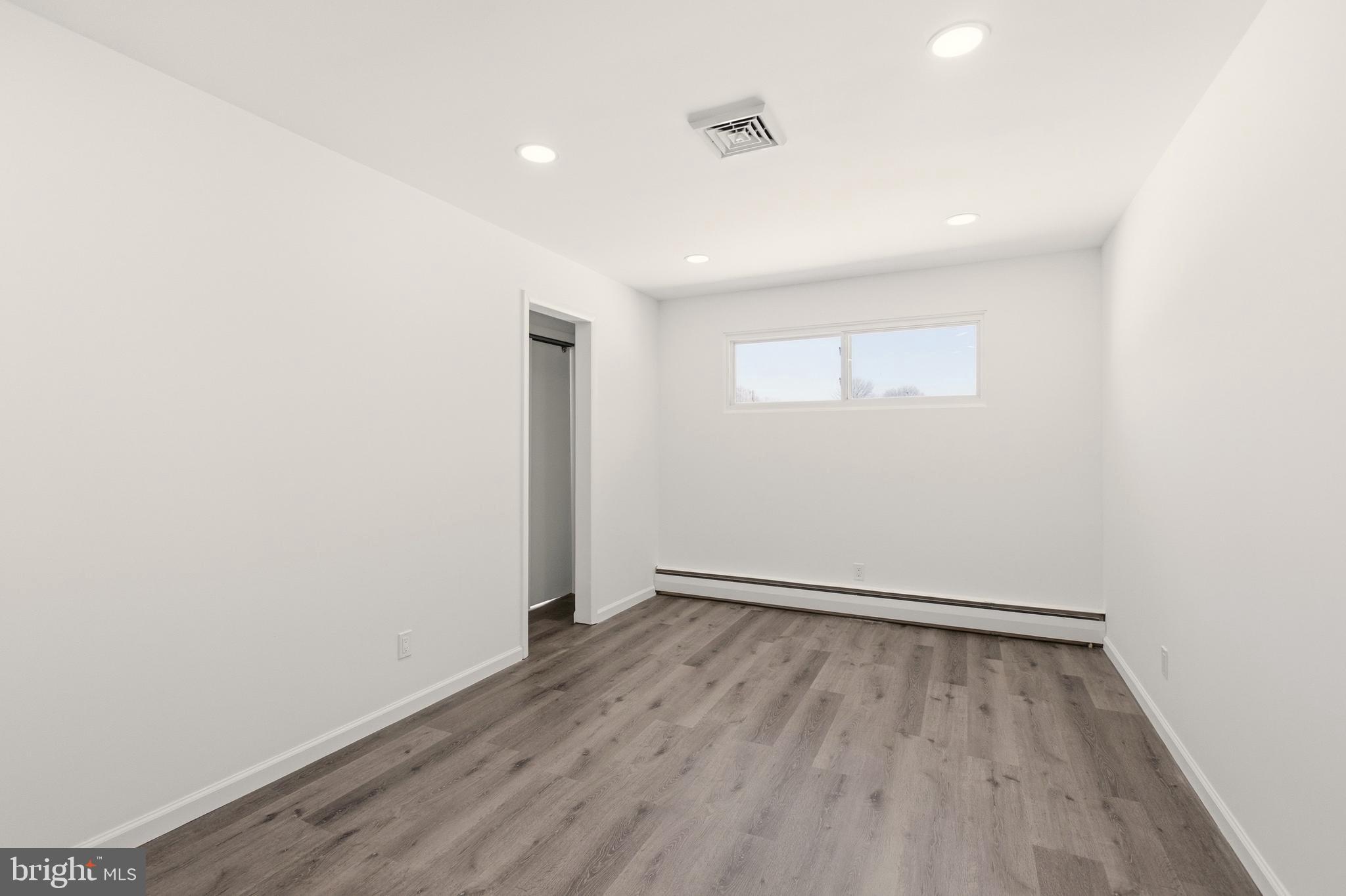 EAST VINELAND - Residential