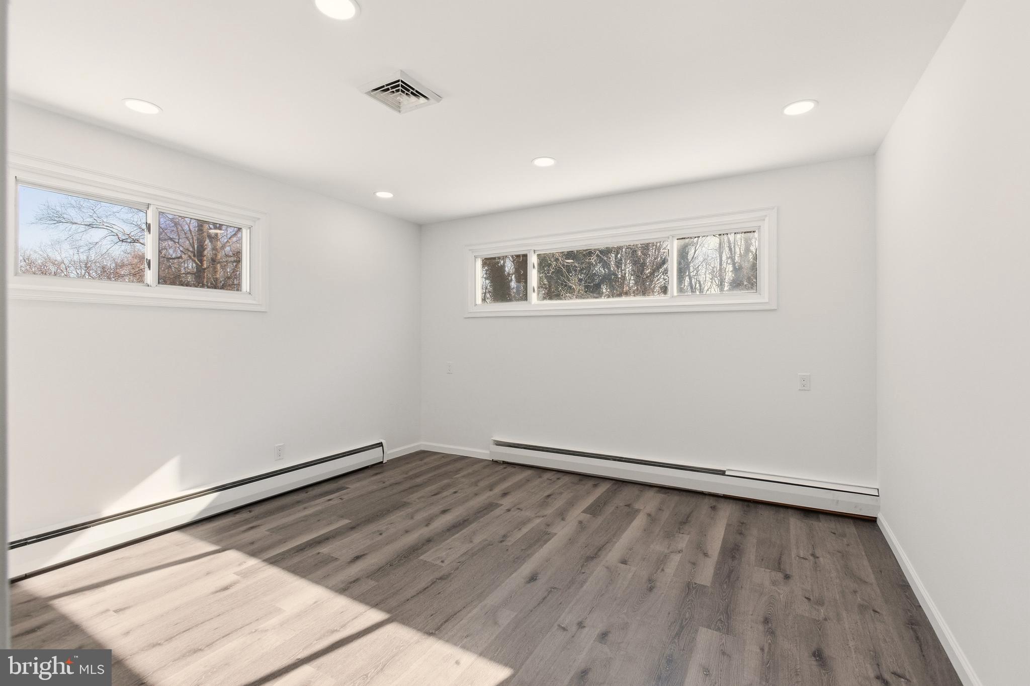 EAST VINELAND - Residential