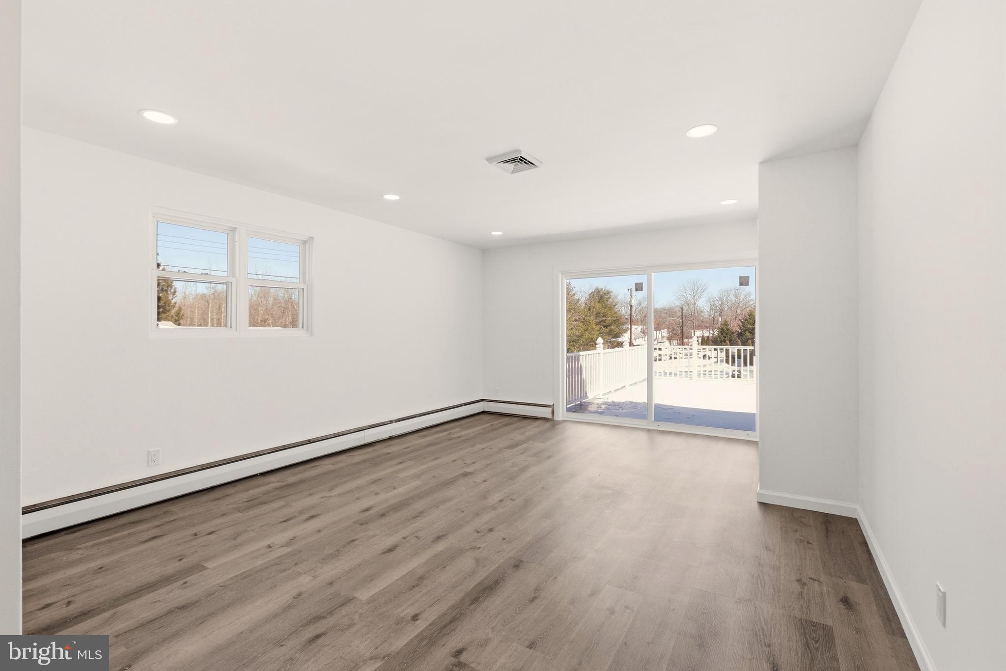 EAST VINELAND - Residential