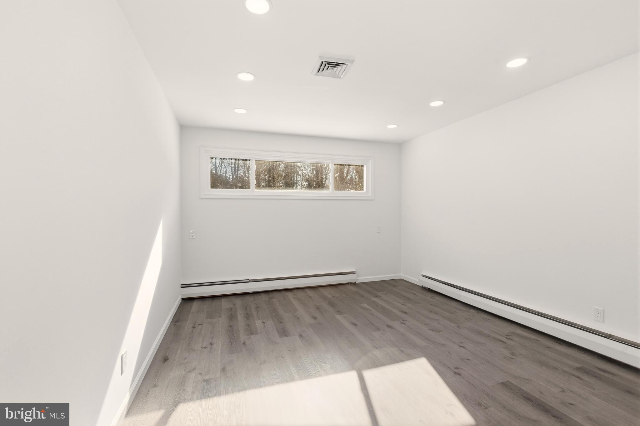 EAST VINELAND - Residential