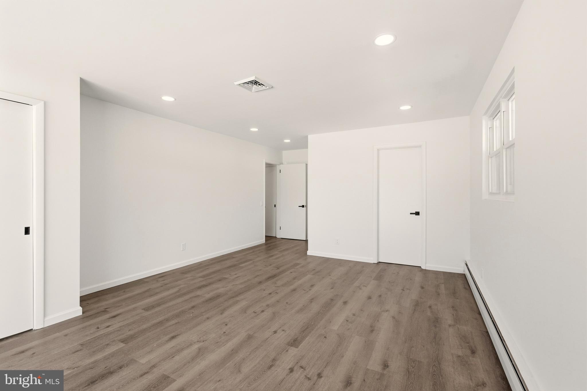 EAST VINELAND - Residential