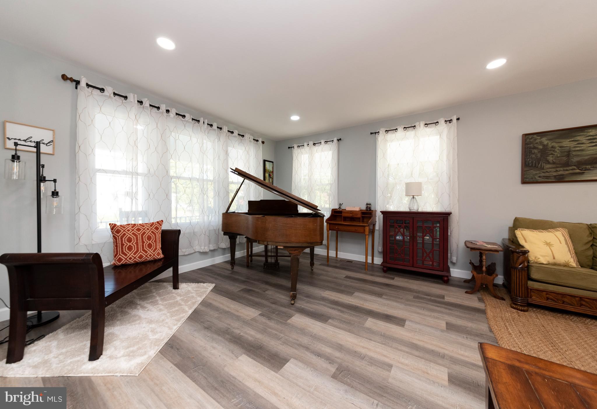 TOWN OF HURLOCK - Residential