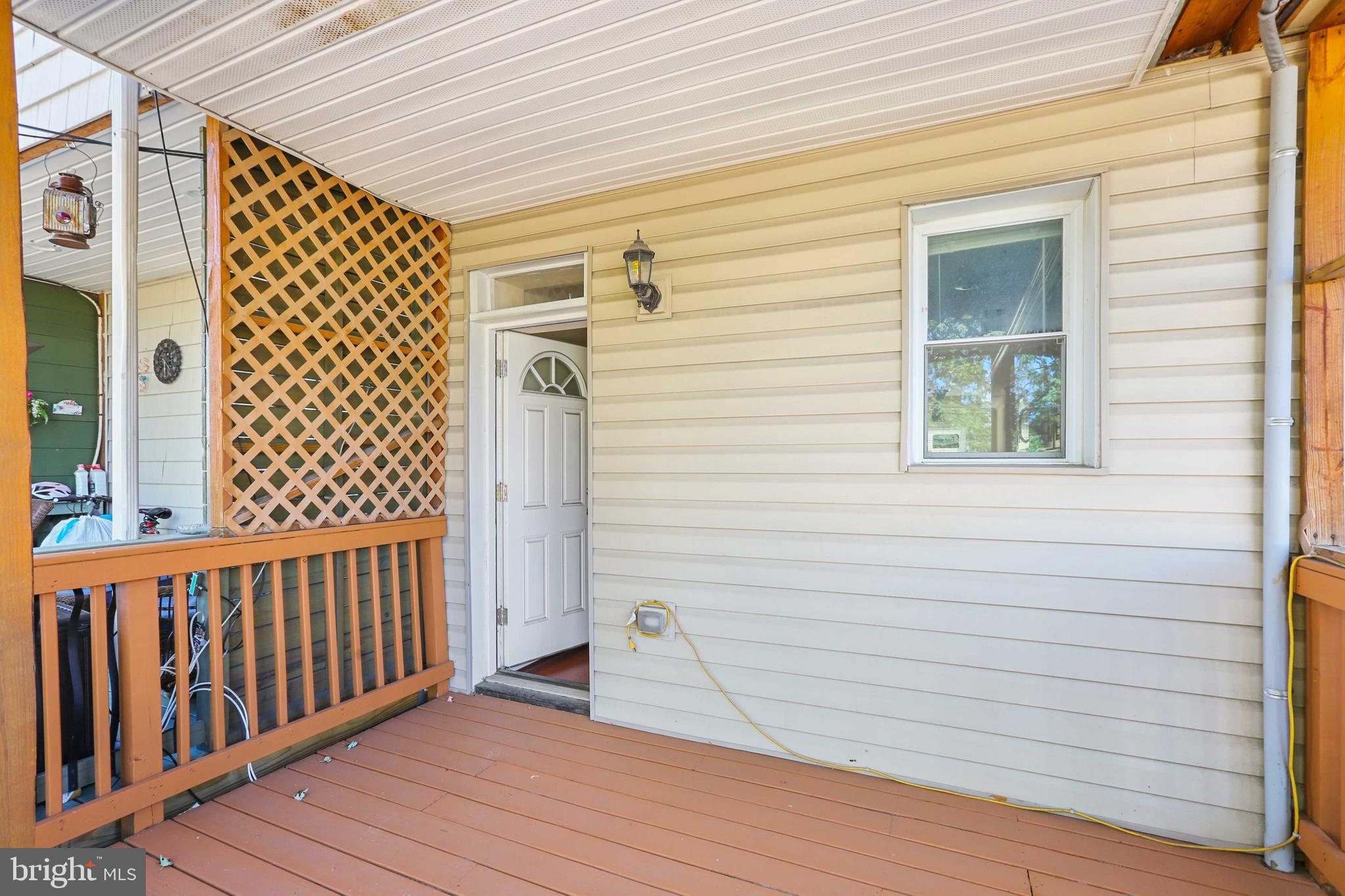 GREEKTOWN - Residential Lease