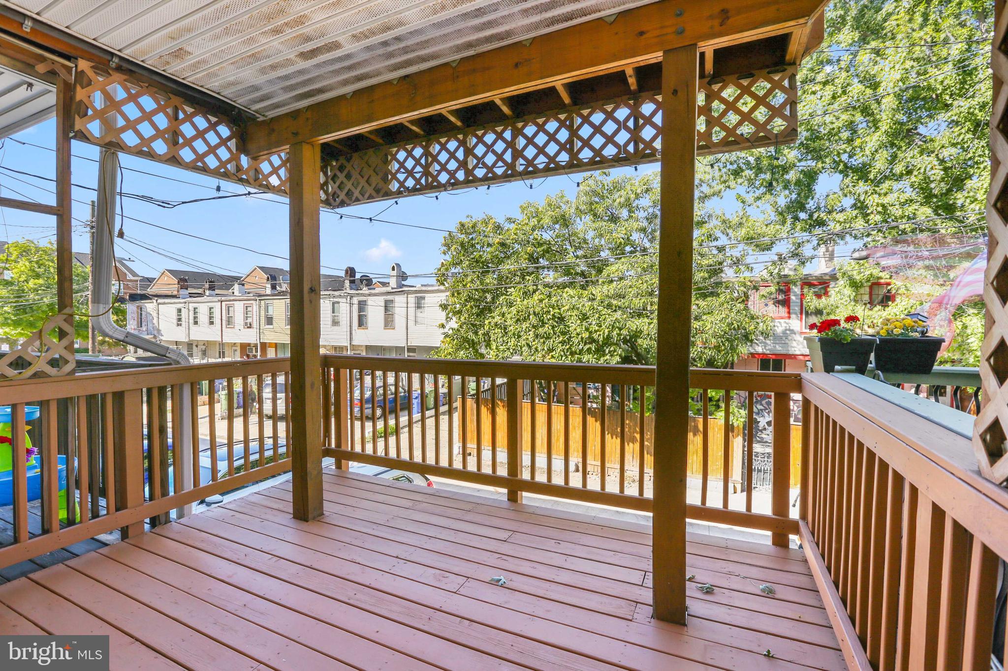 GREEKTOWN - Residential Lease