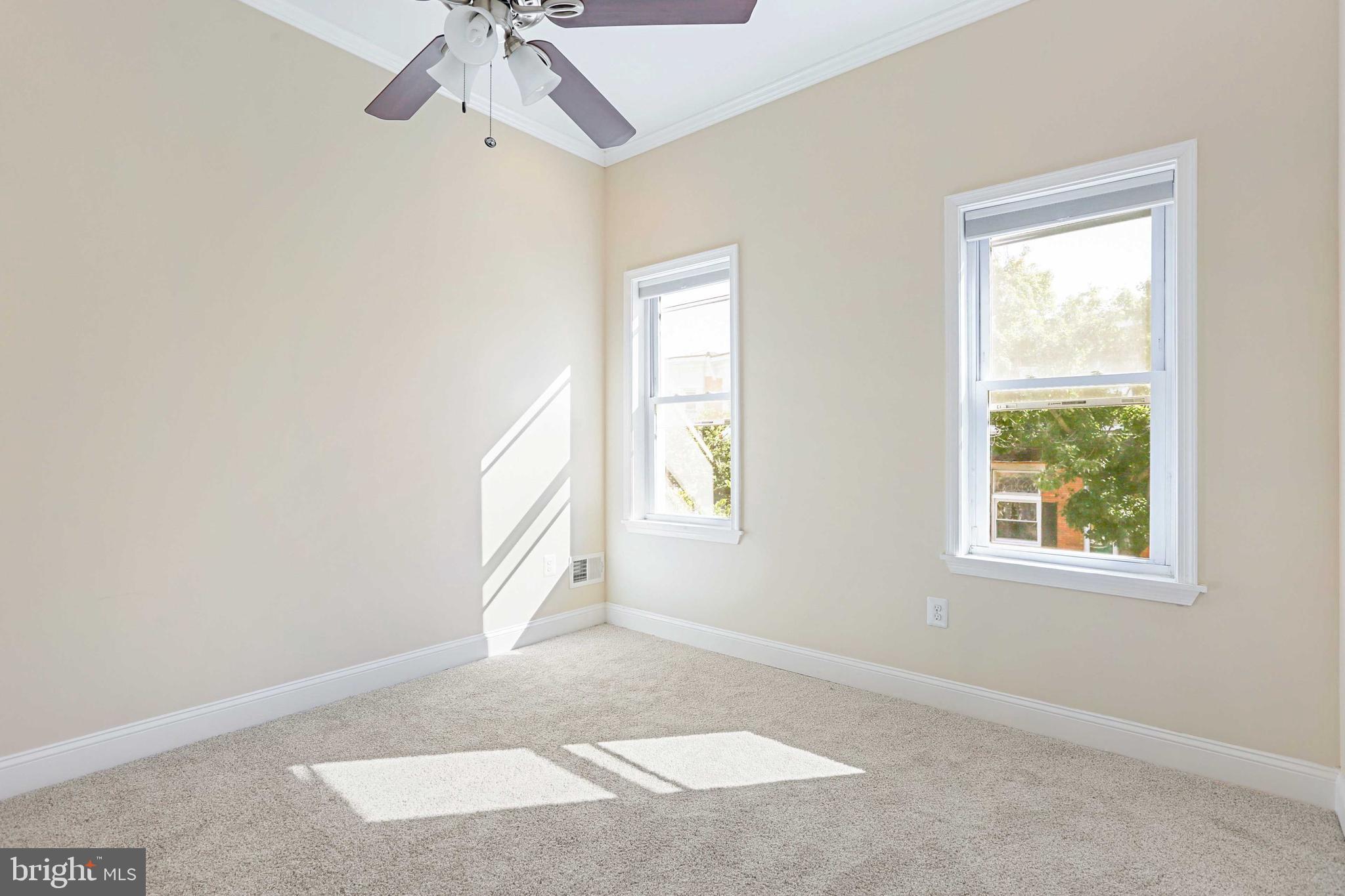 GREEKTOWN - Residential Lease