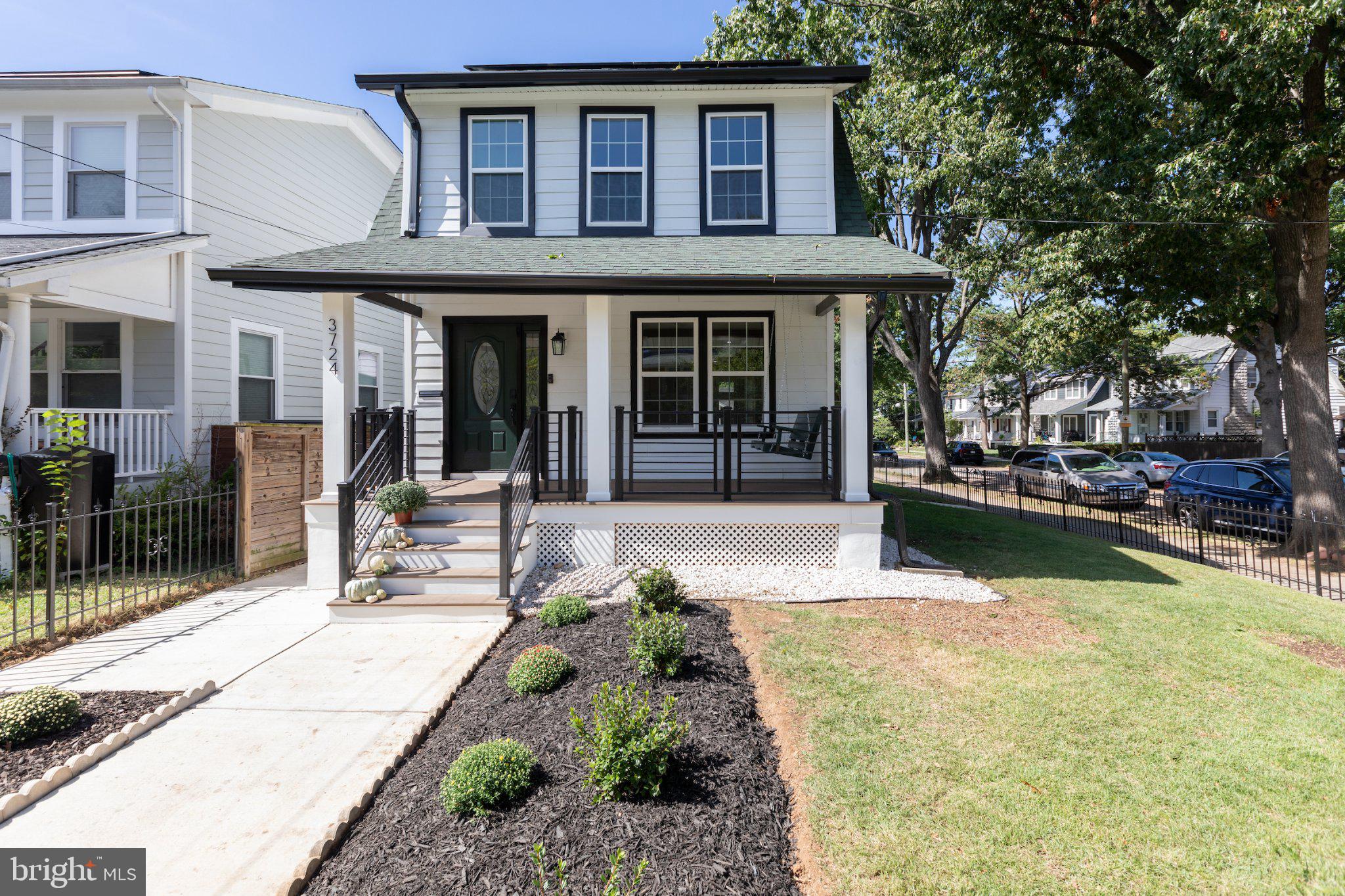 3724 24TH STREET NE