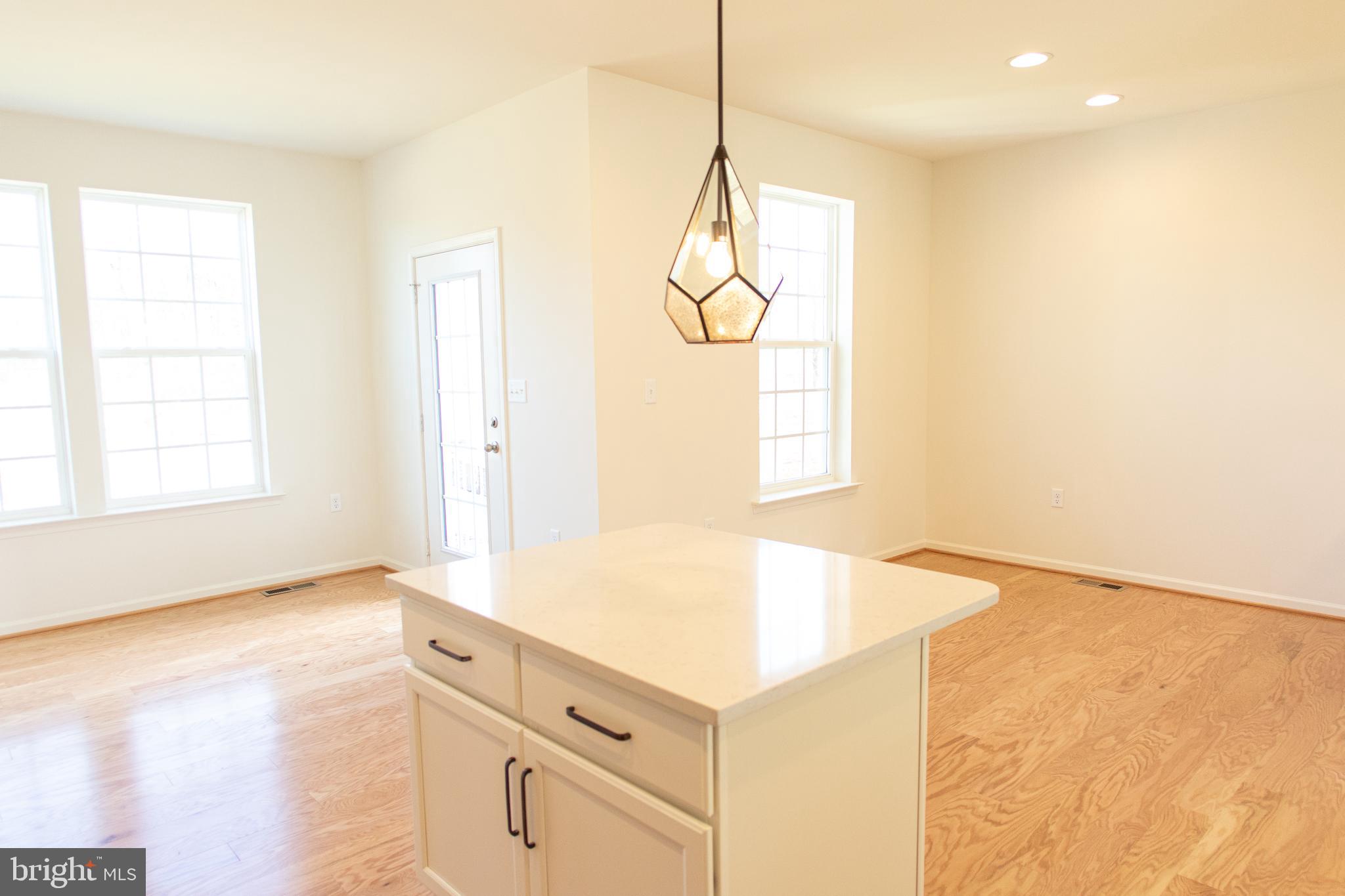 ARCHERS ROCK - Residential