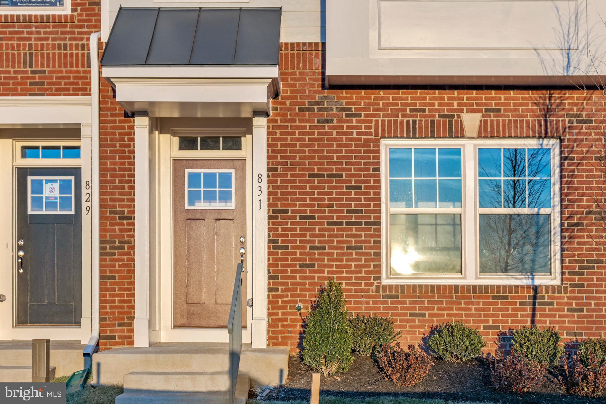 POTOMAC STATION MARKETPLACE - Residential Lease