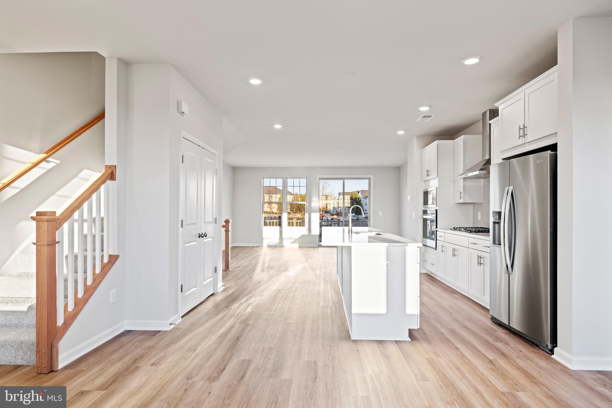 POTOMAC STATION MARKETPLACE - Residential Lease