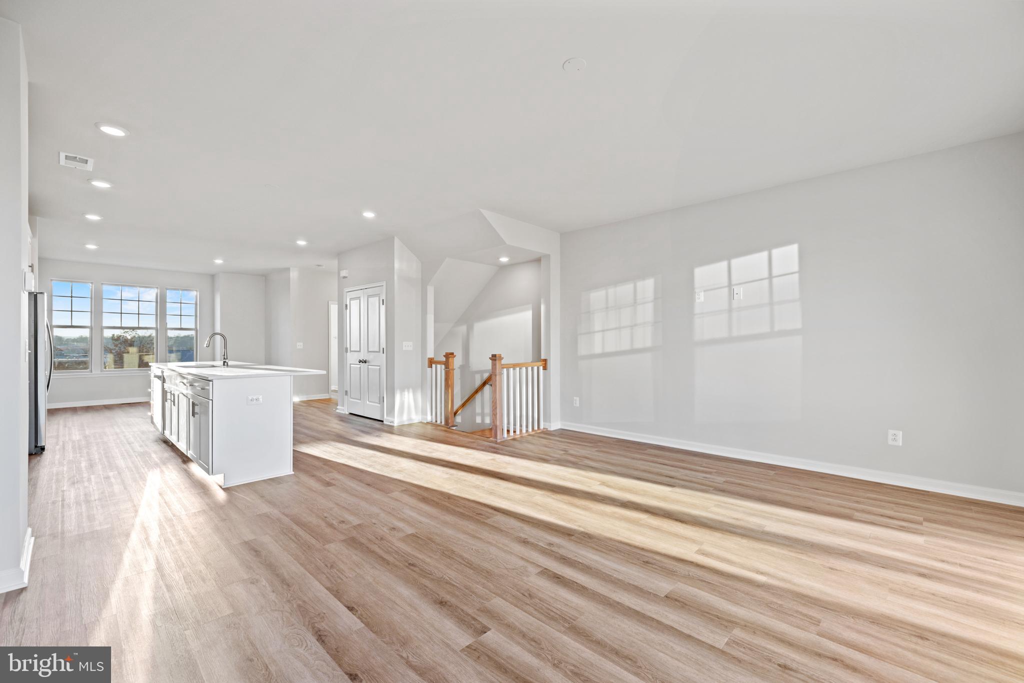 POTOMAC STATION MARKETPLACE - Residential Lease