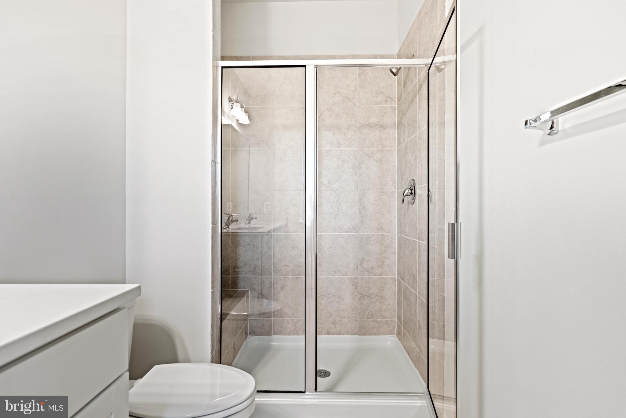 POTOMAC STATION MARKETPLACE - Residential Lease