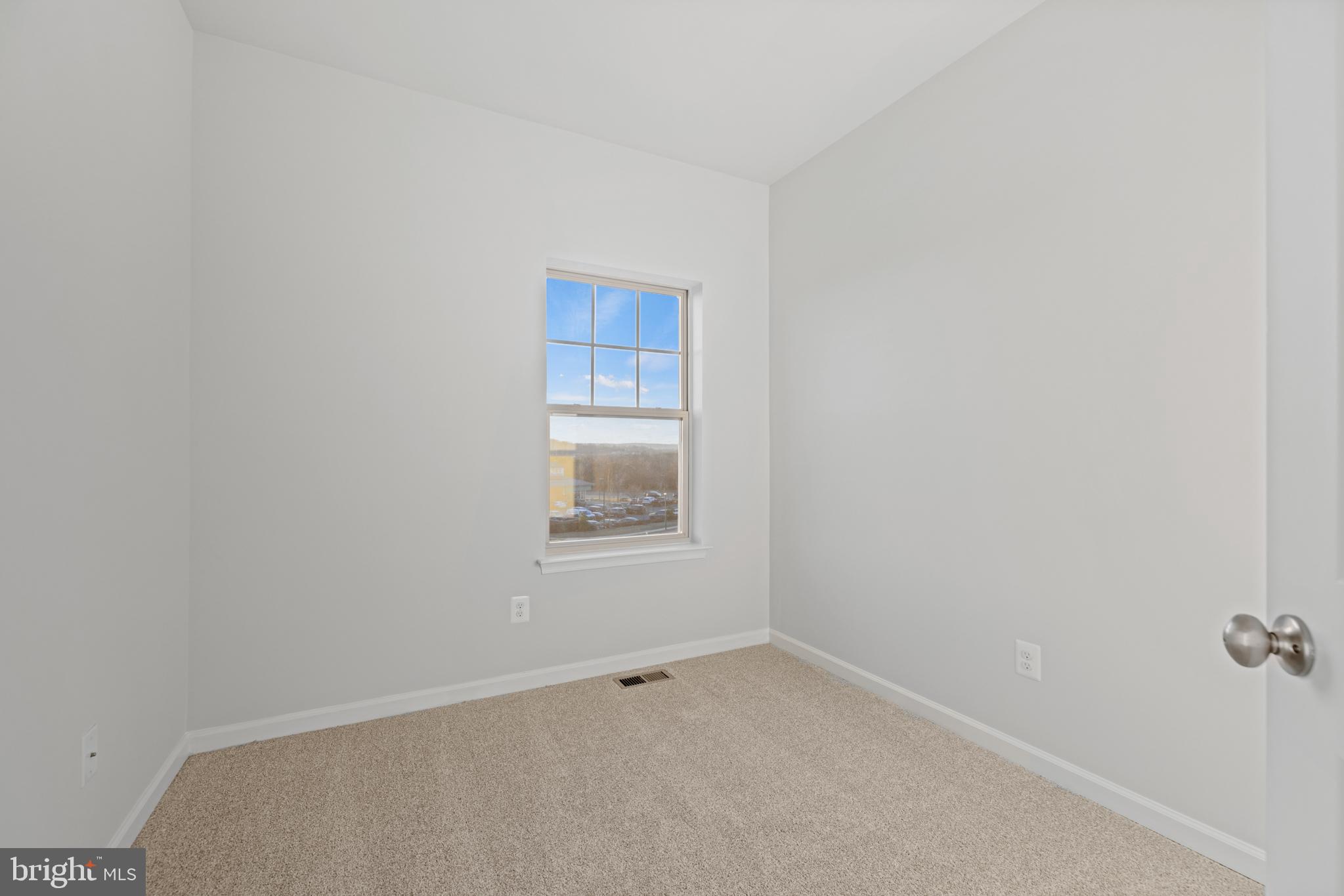 POTOMAC STATION MARKETPLACE - Residential Lease