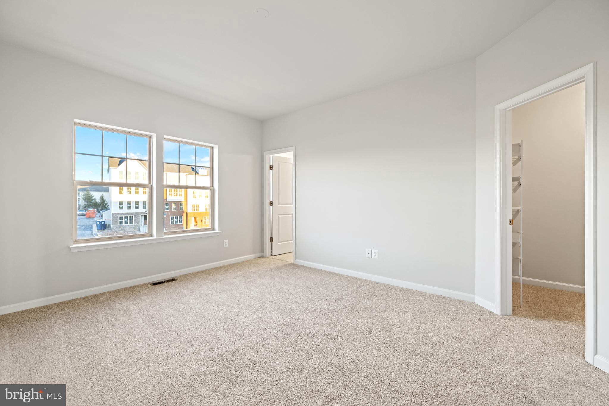 POTOMAC STATION MARKETPLACE - Residential Lease