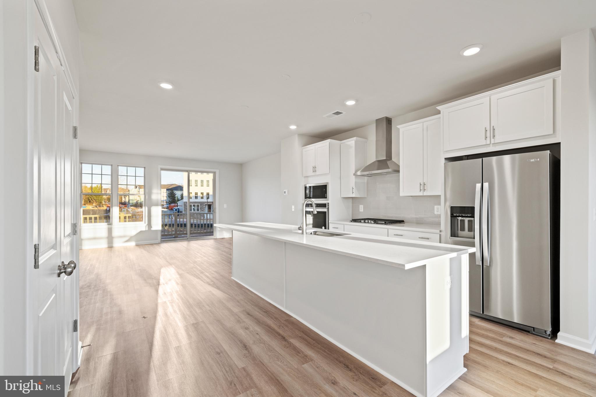 POTOMAC STATION MARKETPLACE - Residential Lease