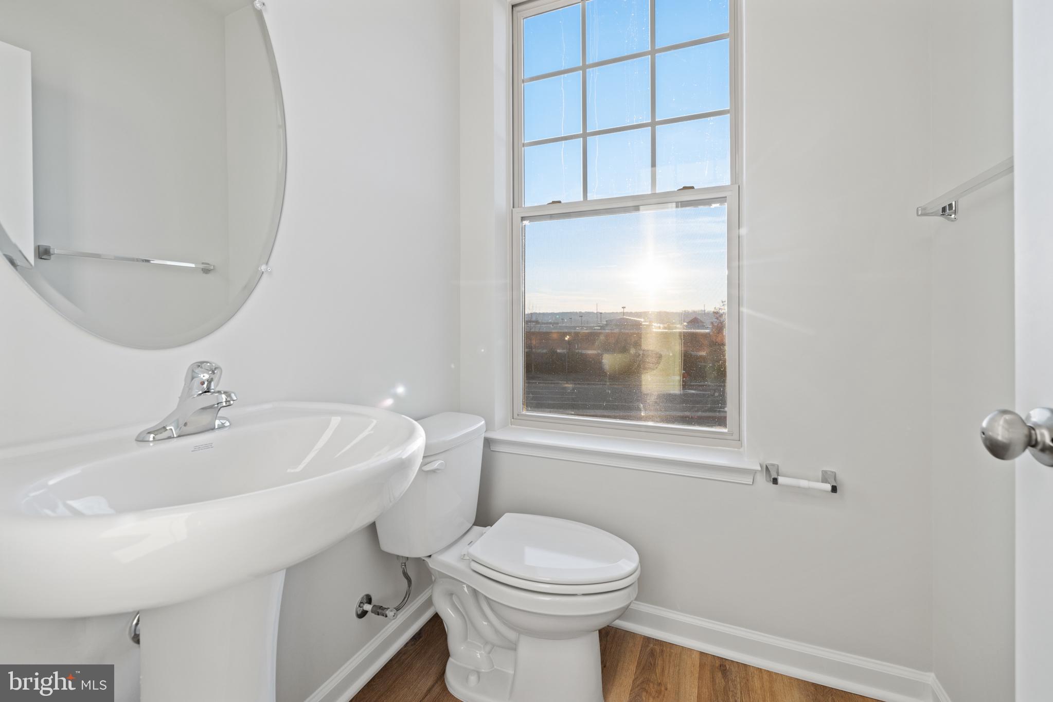 POTOMAC STATION MARKETPLACE - Residential Lease