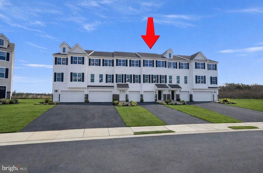 ** WORKFORCE HOUSING-BUYER MUST QUALIFY FOR THE NEW CASTLE COUNTY PROGRAM TO
PURCHASE -MASSEY INTERIOR UNIT- 3 bedrooms, 2.5 baths, 1 car garage. Approx. 2001 SF! This home features a Finished den, 12x10 DECK, 42" cabinets in kitchen, island, stainless steel appliances, gas range, dishwasher, microwave and recessed lighting in Kitchen. LVP flooring upgrades. 3 pc rough in walk out basement. Don't miss out on this spectacular floor plan! Builder Splits Transfer Tax