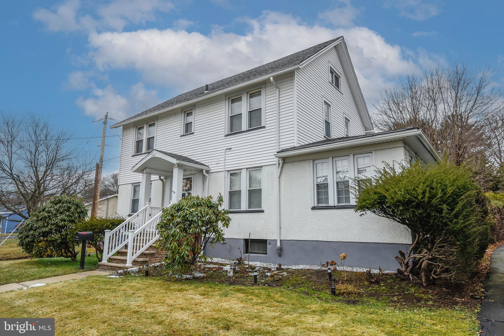 2612 OLYPHANT AVENUE