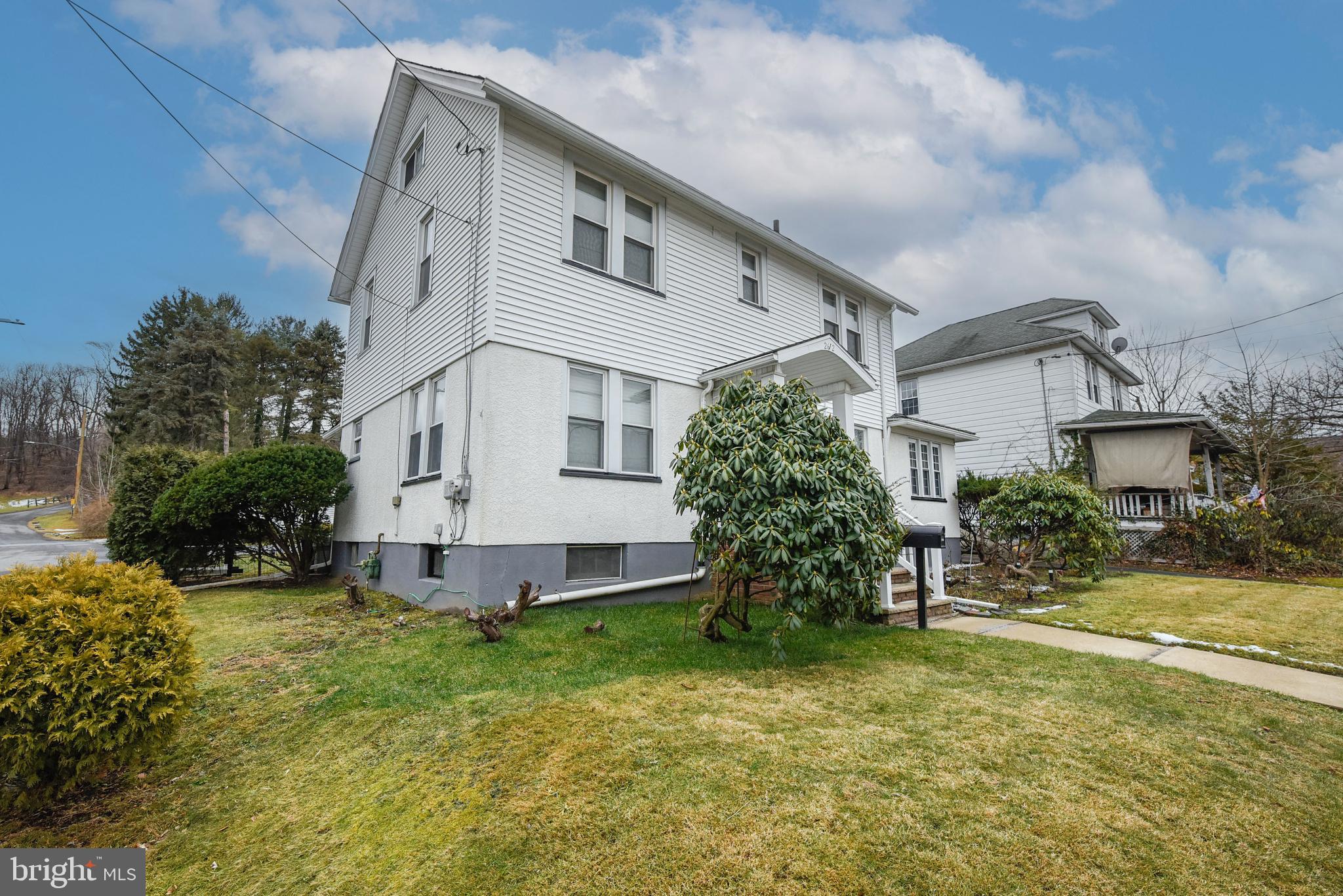 2612 OLYPHANT AVENUE