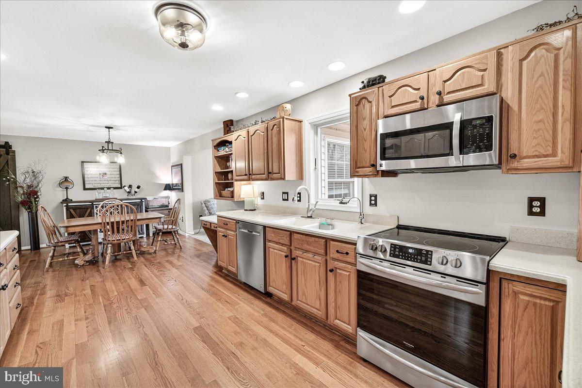 BENNETT ESTATES - Residential