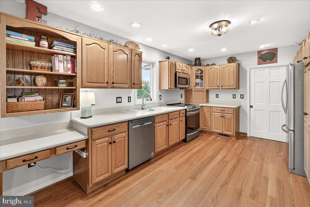 BENNETT ESTATES - Residential