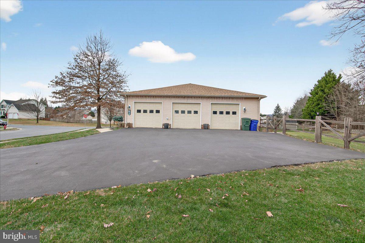 BENNETT ESTATES - Residential