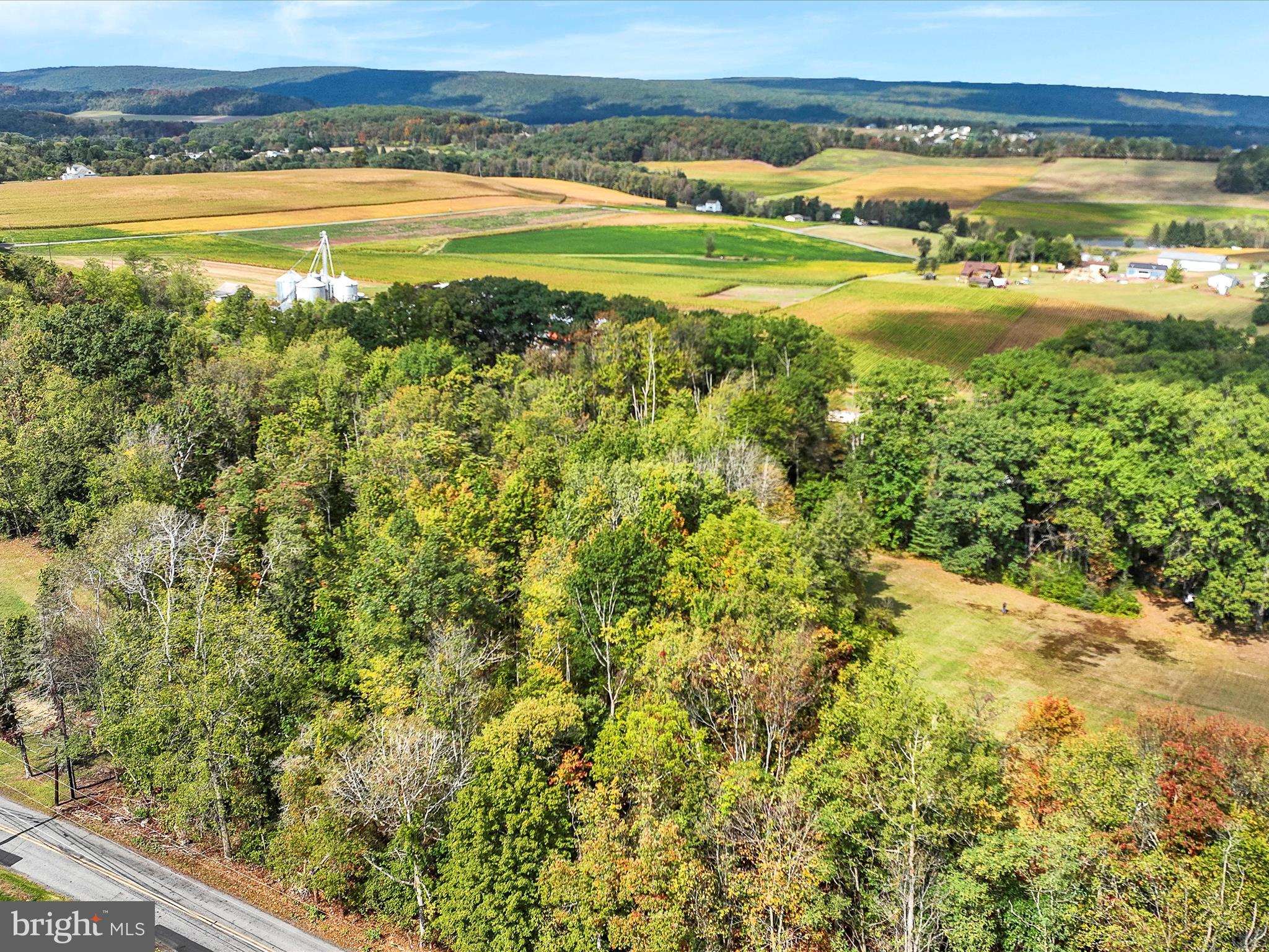 150 S STRAWBERRY LANE