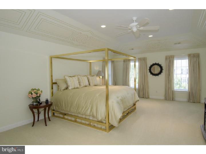 WHITEGATE - Residential