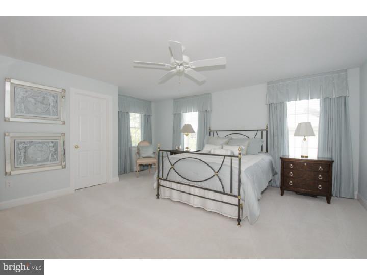 WHITEGATE - Residential