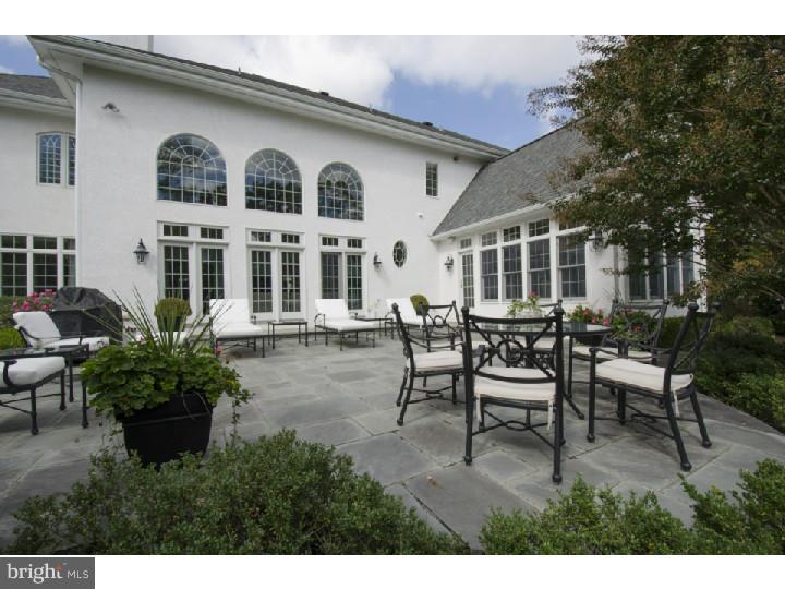 WHITEGATE - Residential