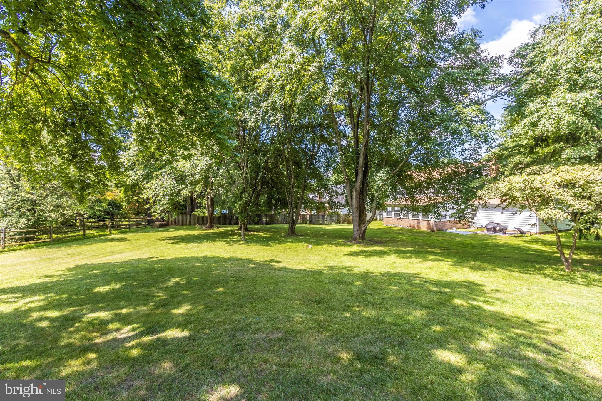 NORBECK ESTATES - Residential