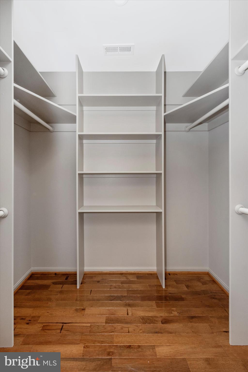 NORBECK ESTATES - Residential