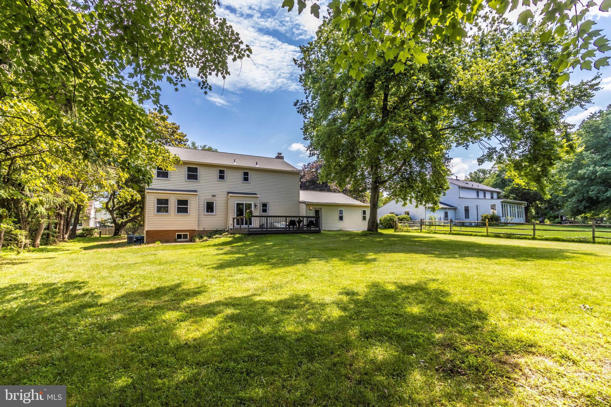 NORBECK ESTATES - Residential